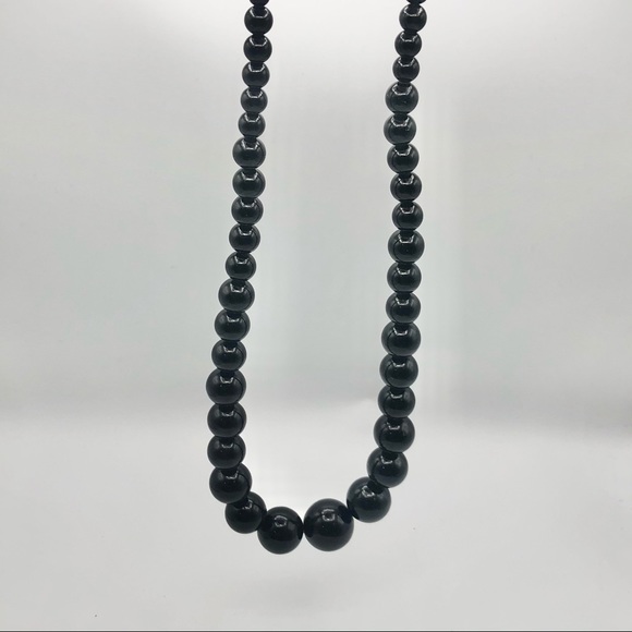 NWOT BLACK GRADUATED BEAD NECKLACE - Picture 5 of 5